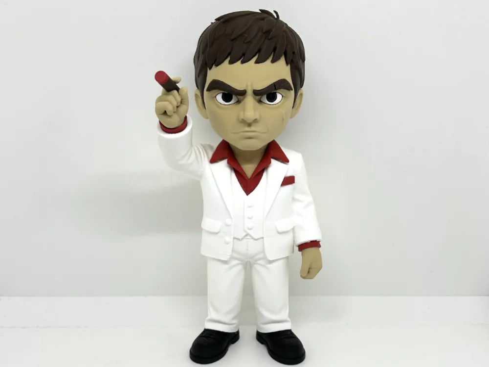 Figurine Tony Montana Scarface inspired – costume blanc iconique – fan art – collection figurine geek