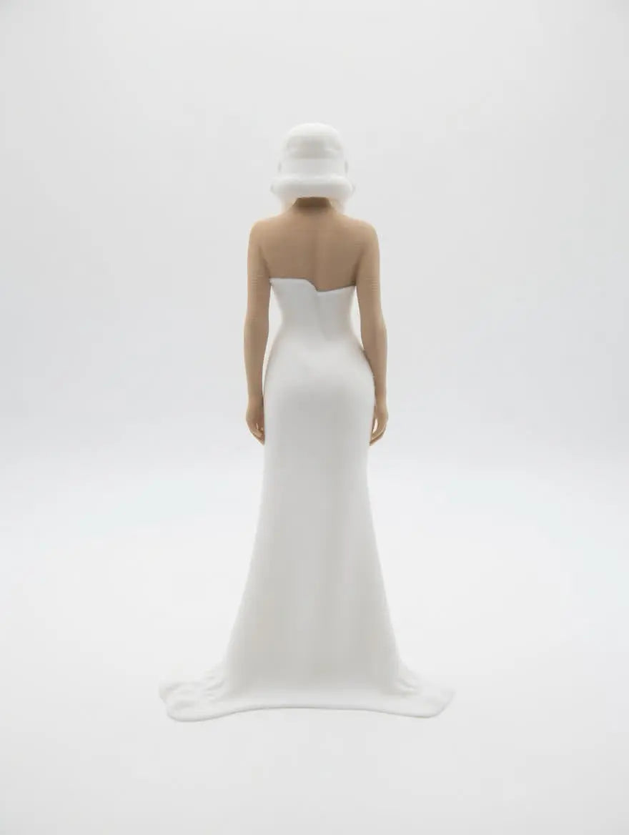 Figurine Femme Futuriste 3D – Robe Blanche – Style Geek Sci-Fi – Décoration Moderne JT Créa3D