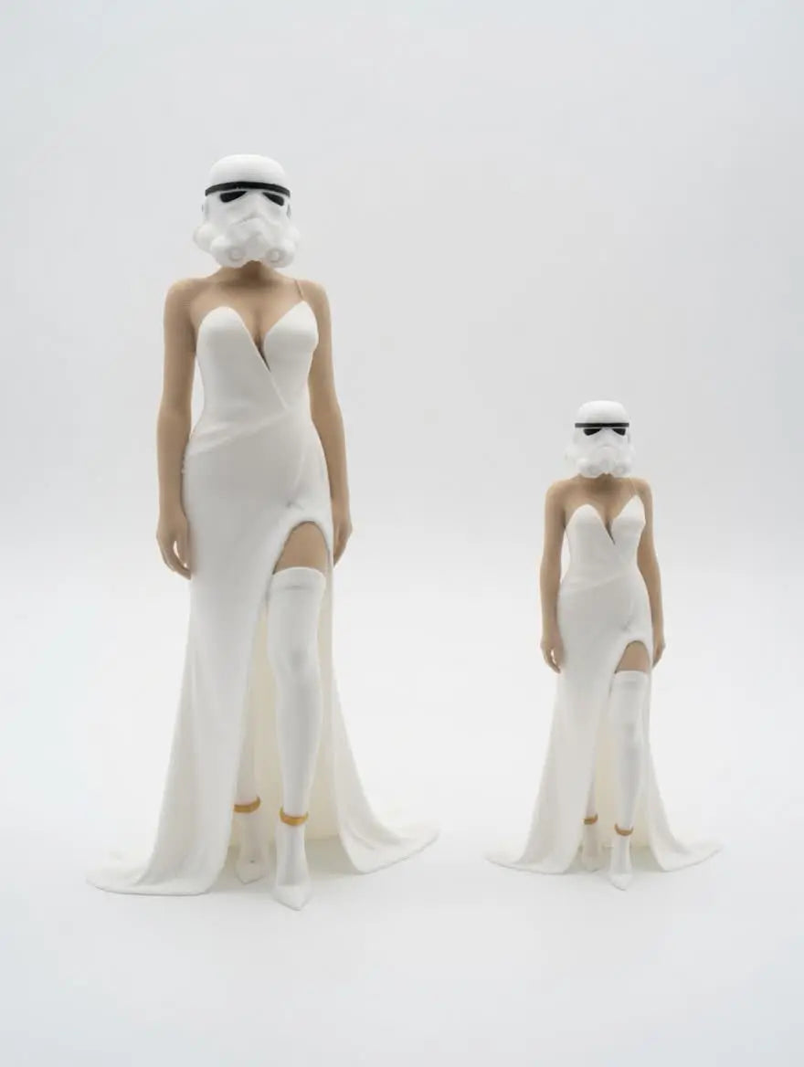 Figurine Femme Futuriste 3D – Robe Blanche – Style Geek Sci-Fi – Décoration Moderne JT Créa3D